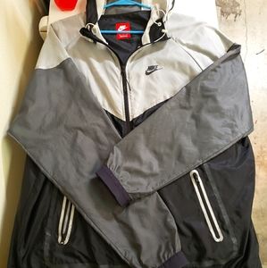 Mens 2XL Nike reflective windbreaker jacket